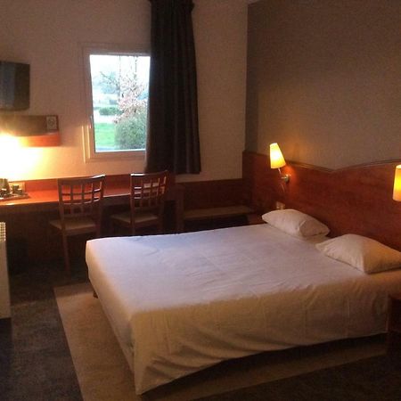 Armony Hotel Bourg-Achard Eksteriør bilde